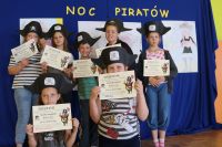 Noc piratów zdjęcie grupowe uczestników