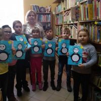 Zajęcia plastyczne z dziećmi w bibliotece
