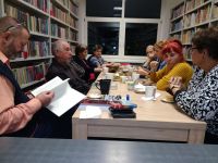 Spotkanie członków DKK w bibliotece we Wielgiem