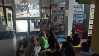 Film wyświetlany w bibliotece