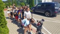 Dzieci z Klubu Młodzieżowego w Wielgiem 2 na warsztatach naukowych z zakresu astronomii.
