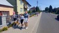 Dzieci z Klubu Młodzieżowego w Wielgiem 2 na warsztatach naukowych z zakresu astronomii.