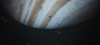 Dzieci z klubów młodzieżowych w mobilnym planetarium podczas warsztatów naukowych z astronomii.