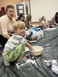 Zabawa na zajęciach ogólnorozwojowych.