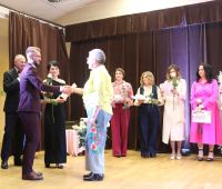 Wręczenie podziękowań uczestniczkom projektu ,,Kobiety Kobietom''.