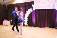 Występ taneczny mistrzowskiej pary.