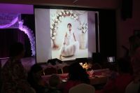 Pokaz zdjęć uczestniczek z profesjonalnej sesji zdjęciowej.