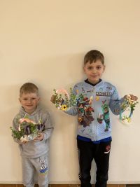 Uczestnicy na warsztatach wielkanocnych.