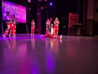 Grupy taneczne na turnieju.