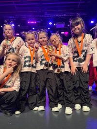 Grupy taneczne na turnieju.