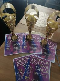 Grupy taneczne na turnieju.