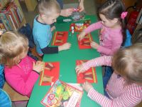 Kartki walentynkowe w bibliotece